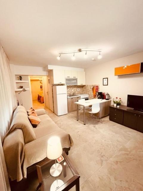 Αpartments Anna Deluxe Lägenhet Kavala Exteriör bild